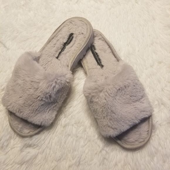 FRENCH CONNECTION fuzzy slides size M 7/8 - Picture 1 of 8